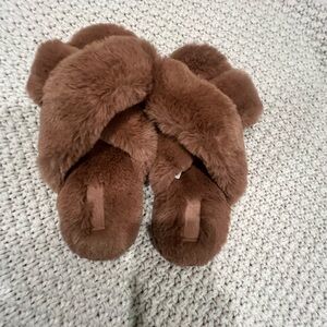 Victoria's Secret Plush Brown Slippers